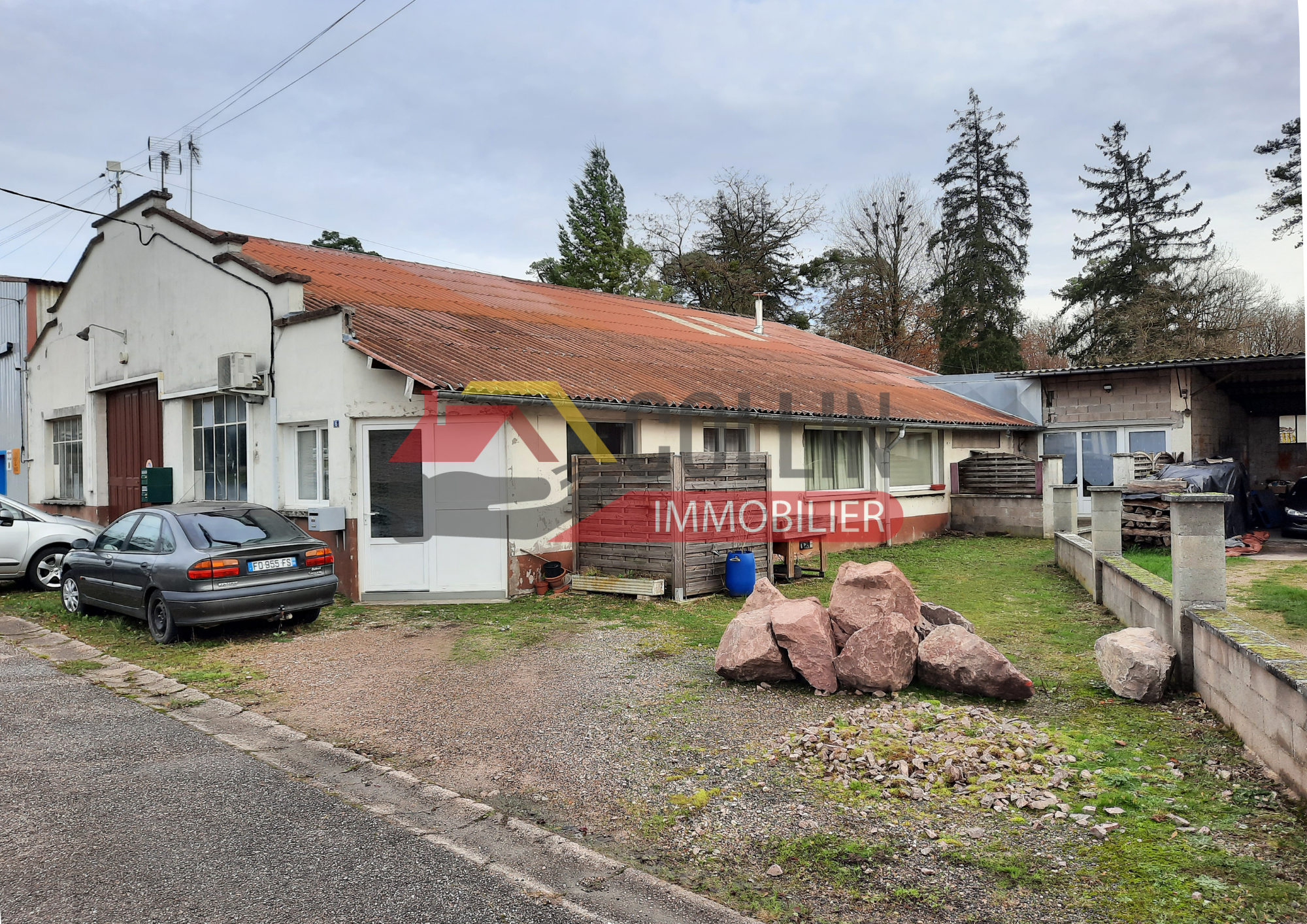 Photo 1